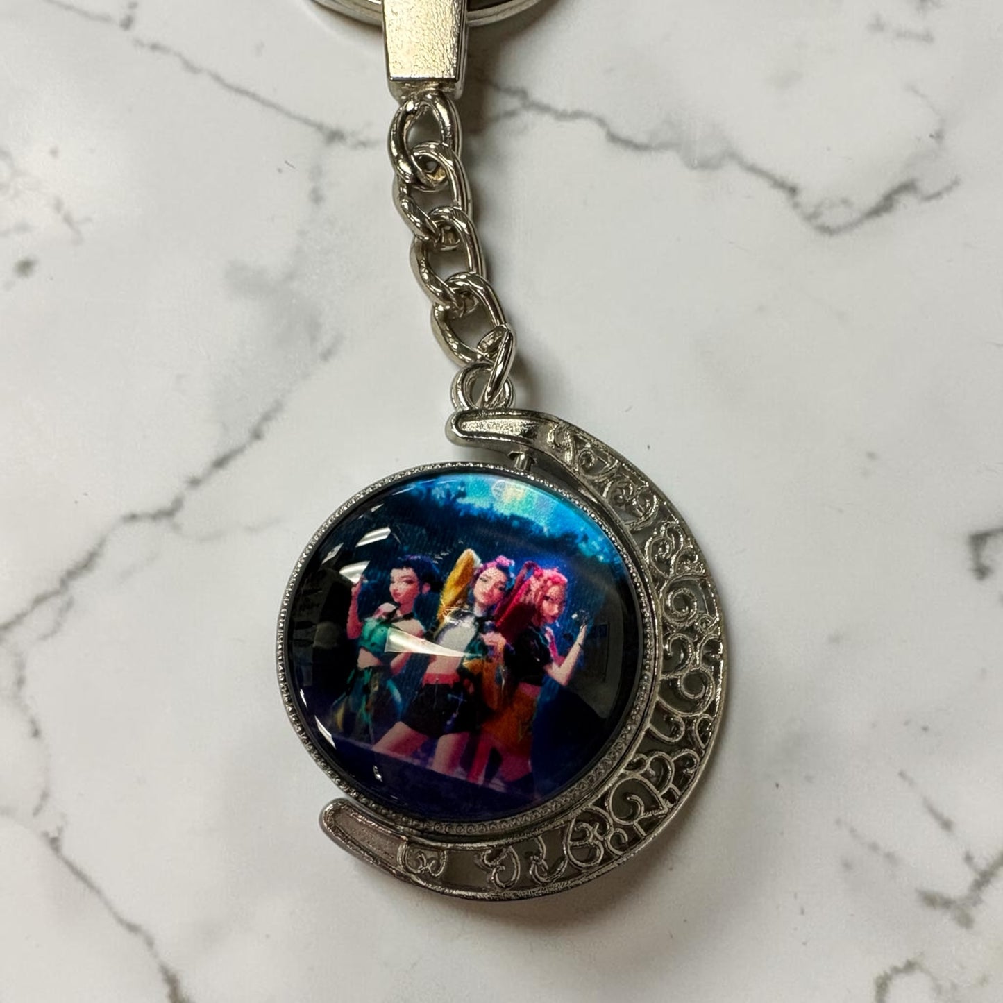 K-pop Swivel moon keychain